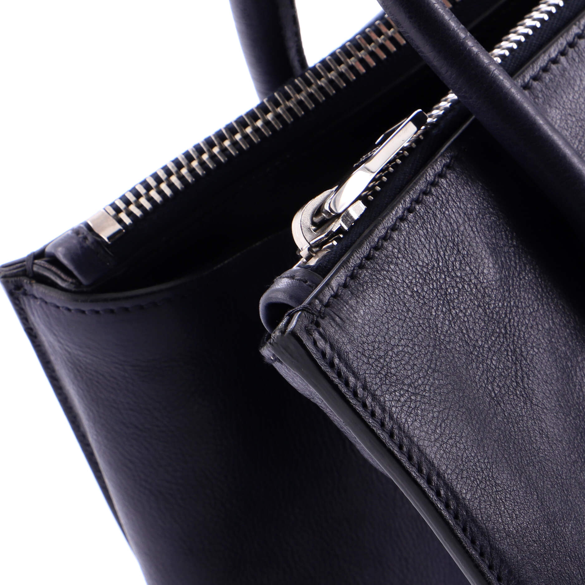 Twin Pocket Convertible Tote Leather Medium