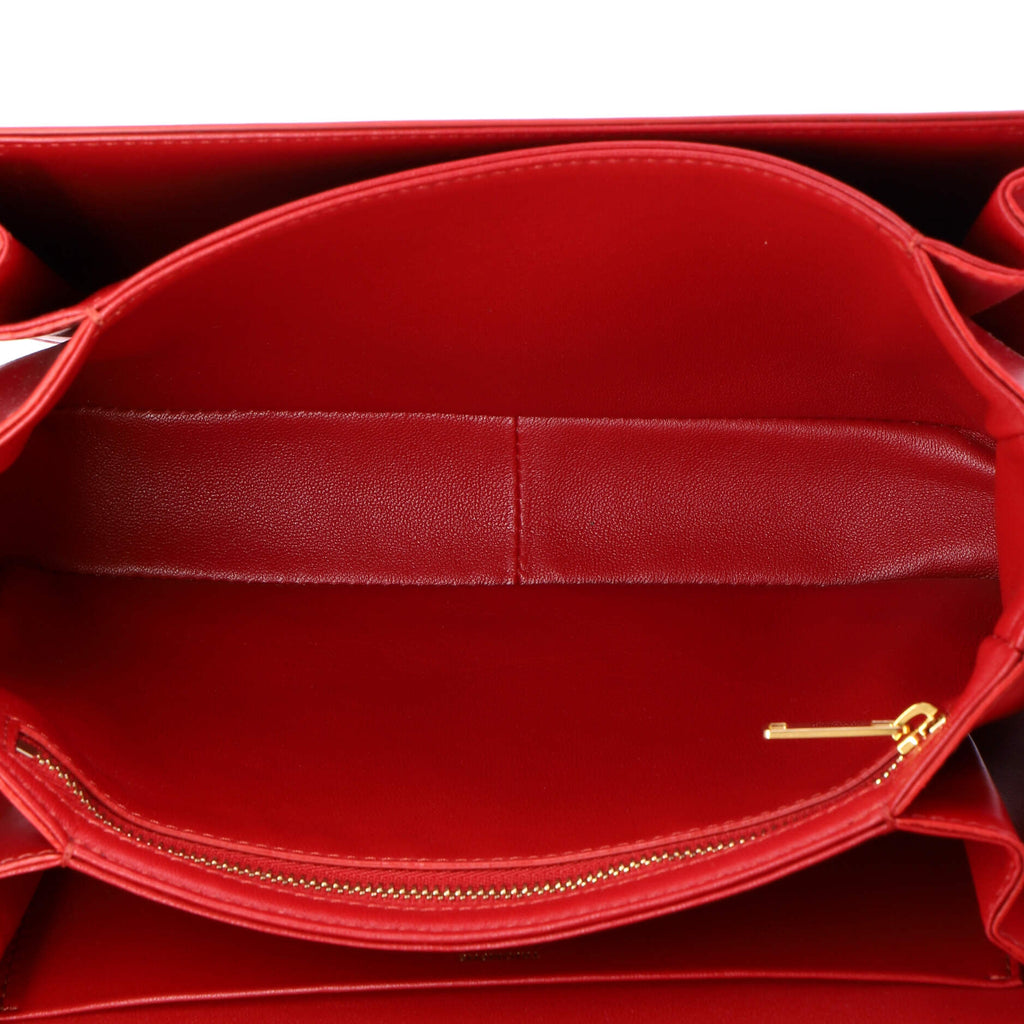 Triomphe Shoulder Bag Smooth Calfskin Medium