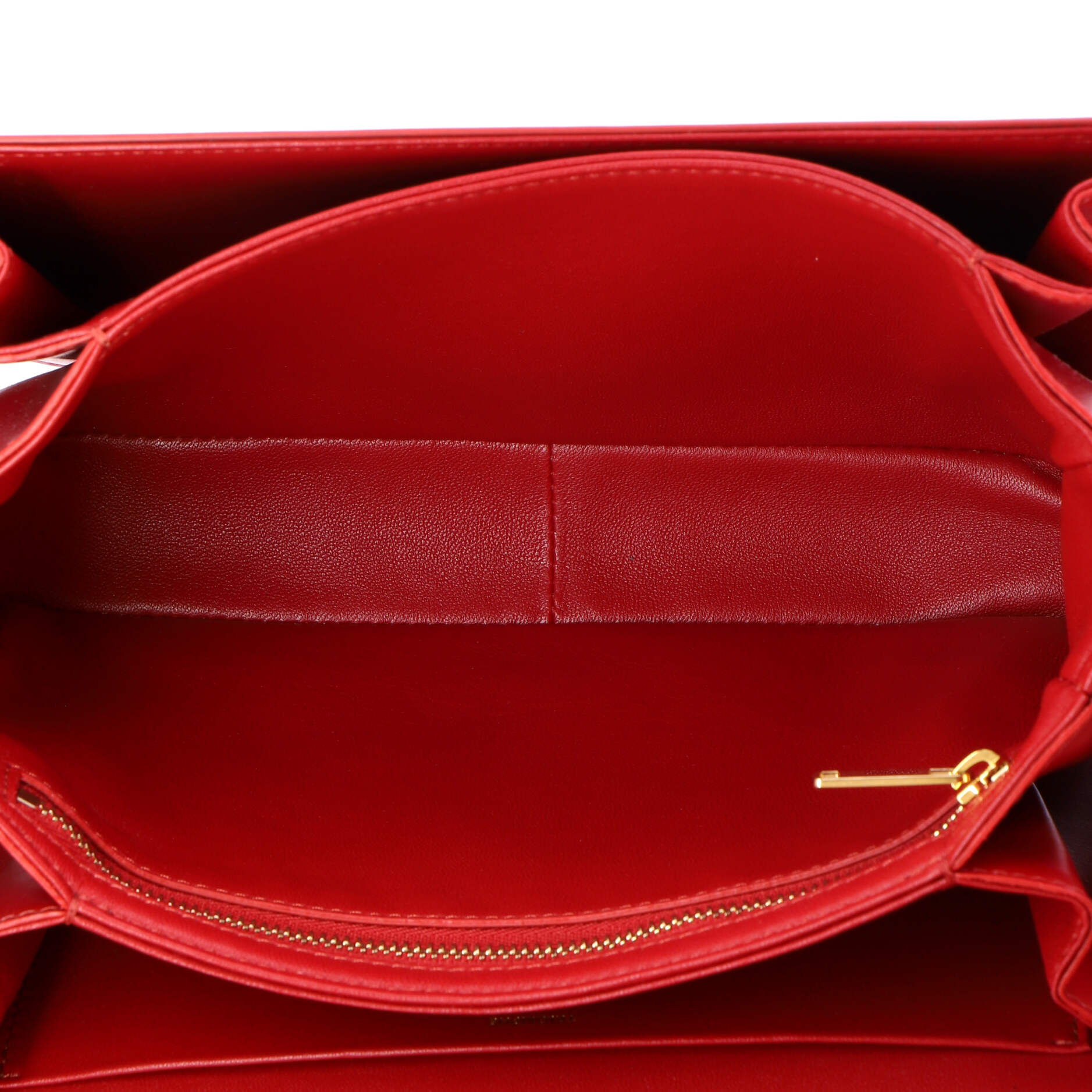 Triomphe Shoulder Bag Smooth Calfskin Medium