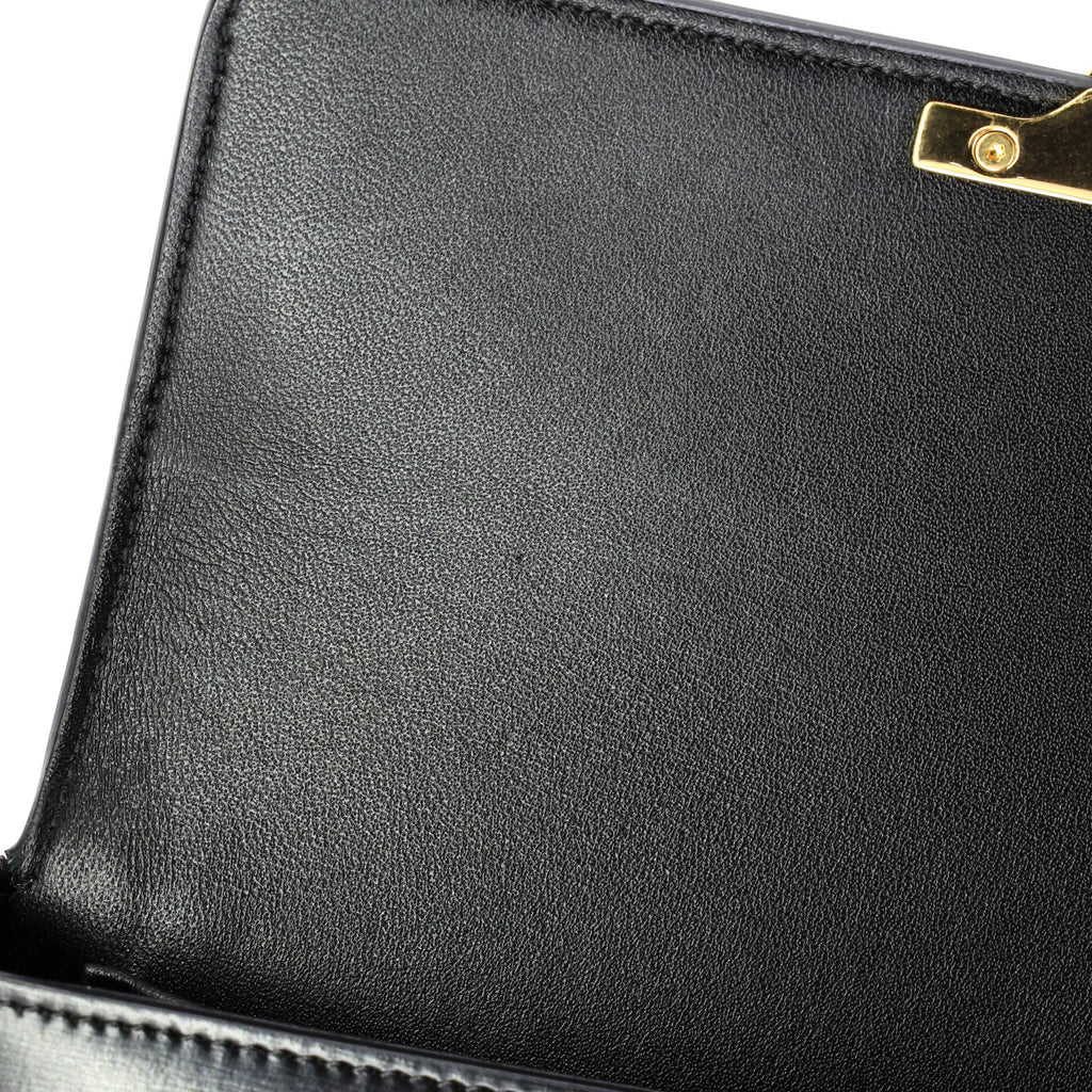 Triomphe East-West Shoulder Bag Smooth Calfskin