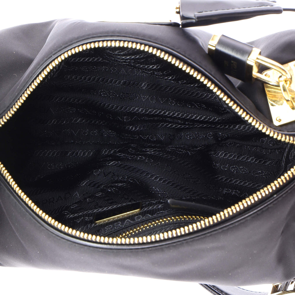 Re-Edition Shoulder Bag Re-Nylon