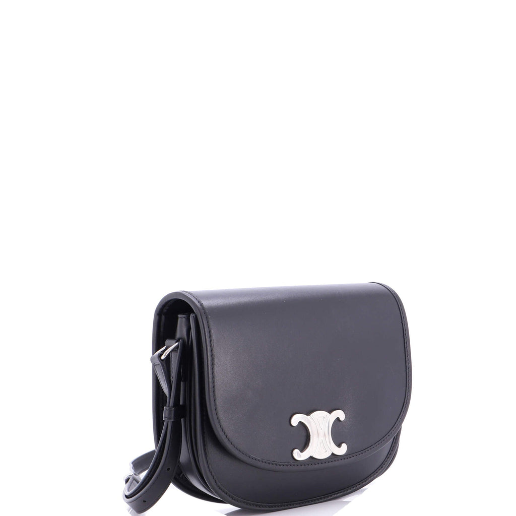 Besace Triomphe Shoulder Bag Leather Medium