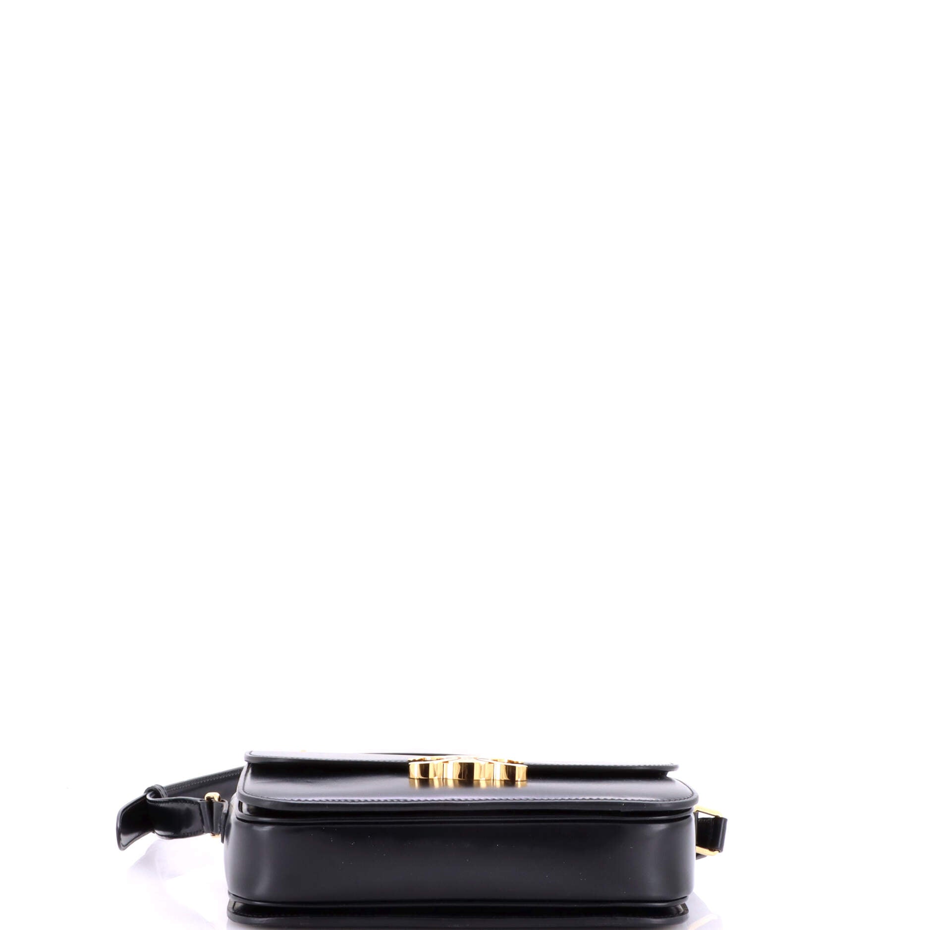 Triomphe Shoulder Bag Smooth Calfskin Medium