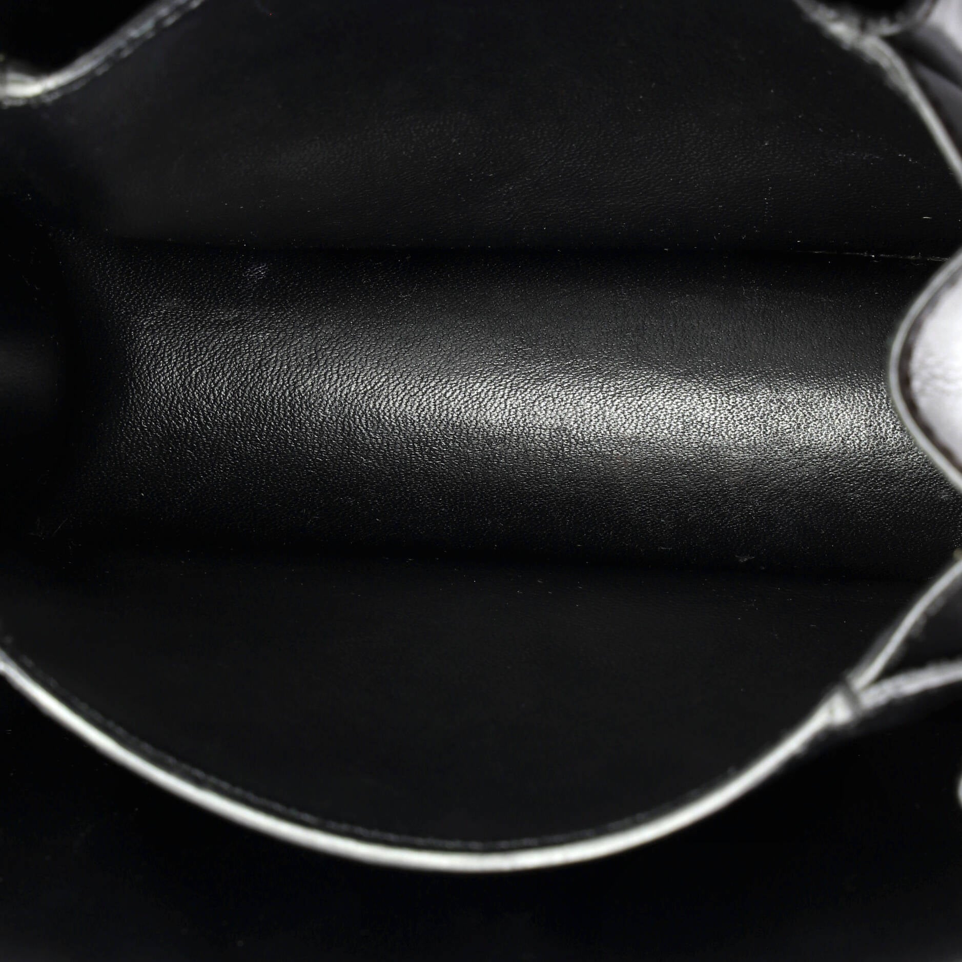 Classic Box Bag Smooth Leather Small