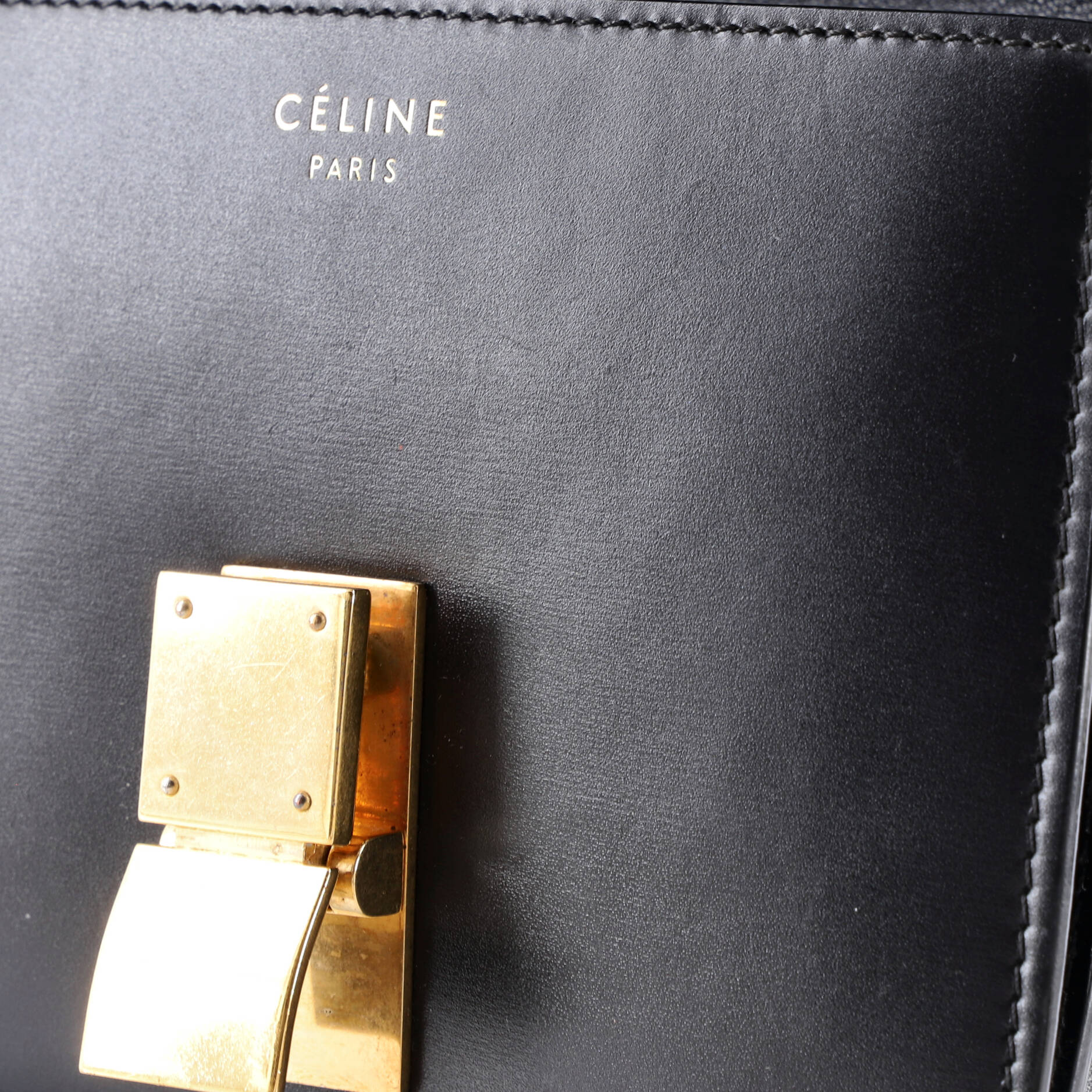 Classic Box Bag Smooth Leather Small