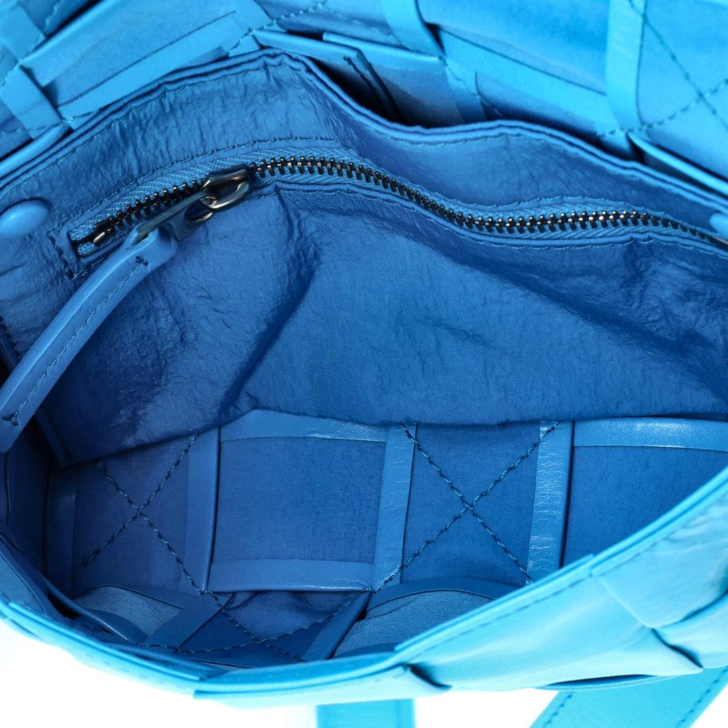 Cassette Crossbody Bag Maxi Intrecciato Leather Small