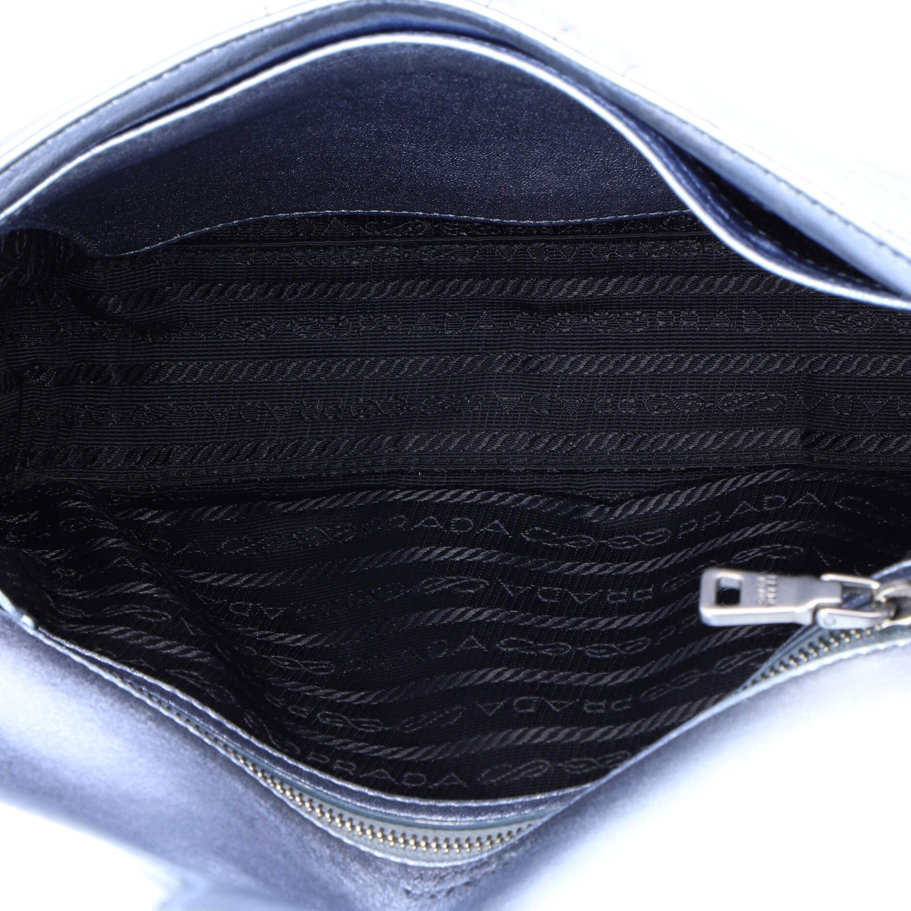 Chain Flap Shoulder Bag Diagramme Quilted Leather Medium
