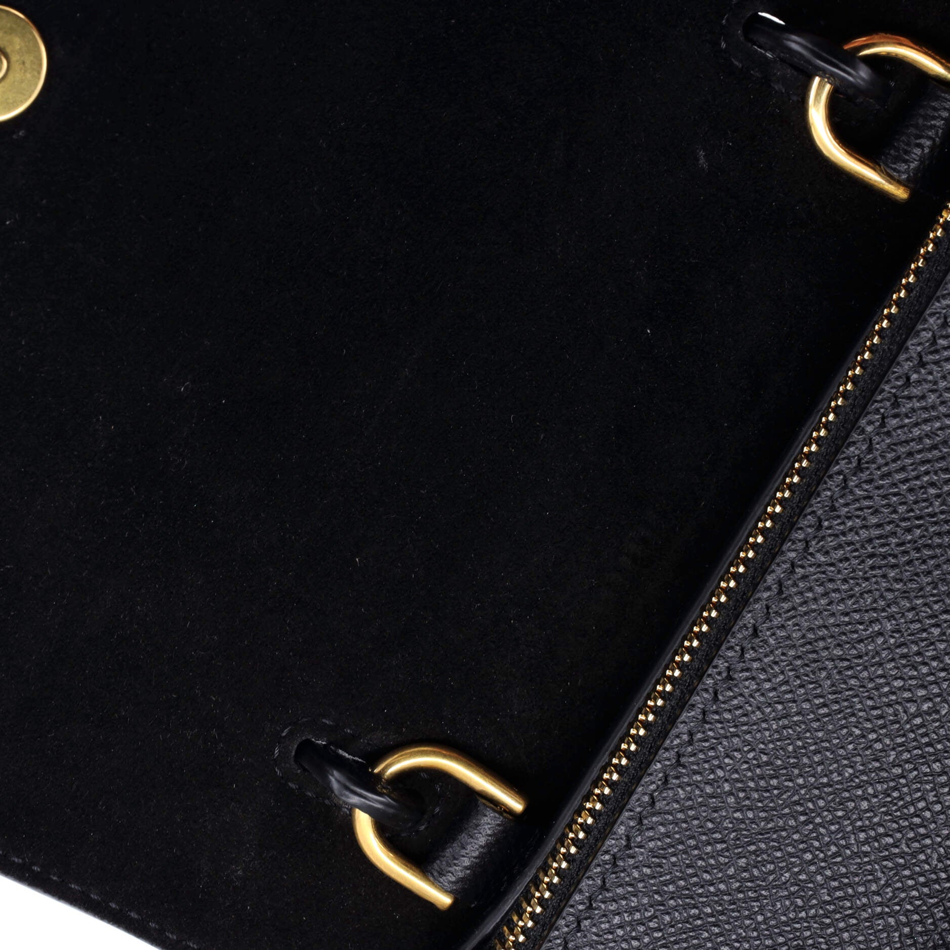 Belt Bag Textured Leather Nano