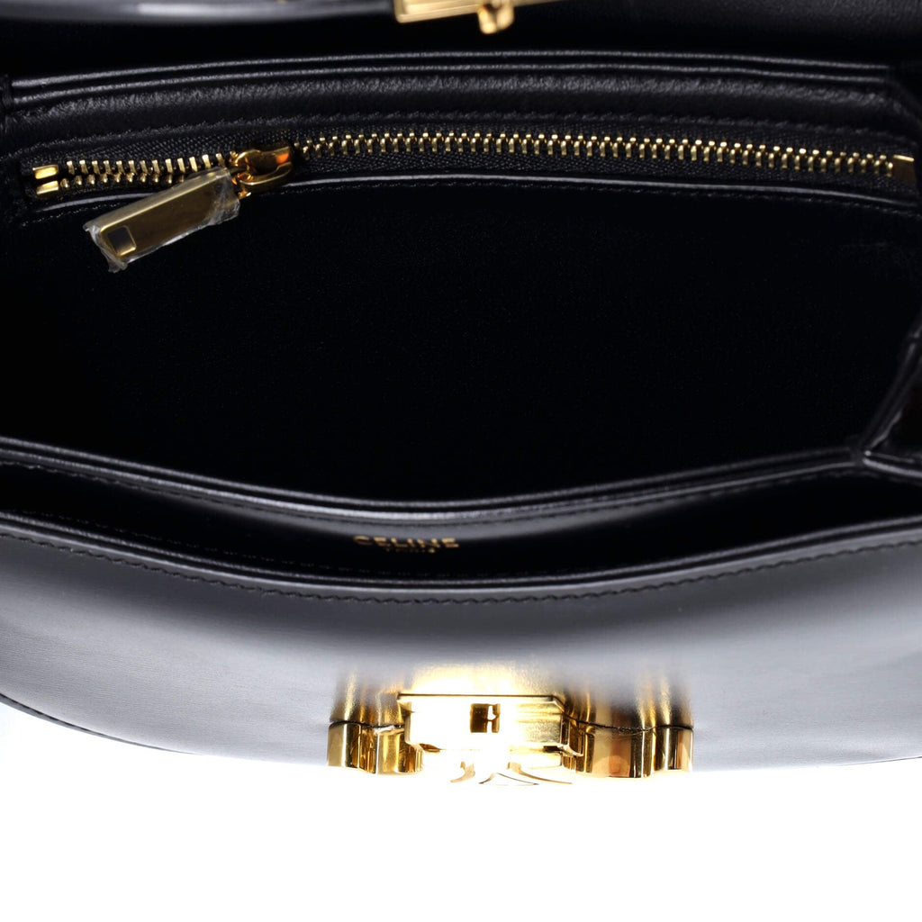 Triomphe Besace Clea Flap Bag Leather