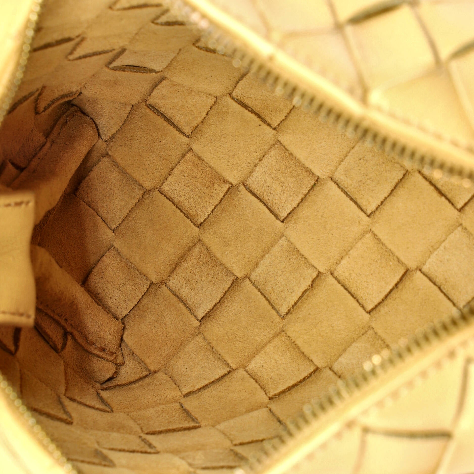 Loop Crossbody Bag Intrecciato Nappa Mini