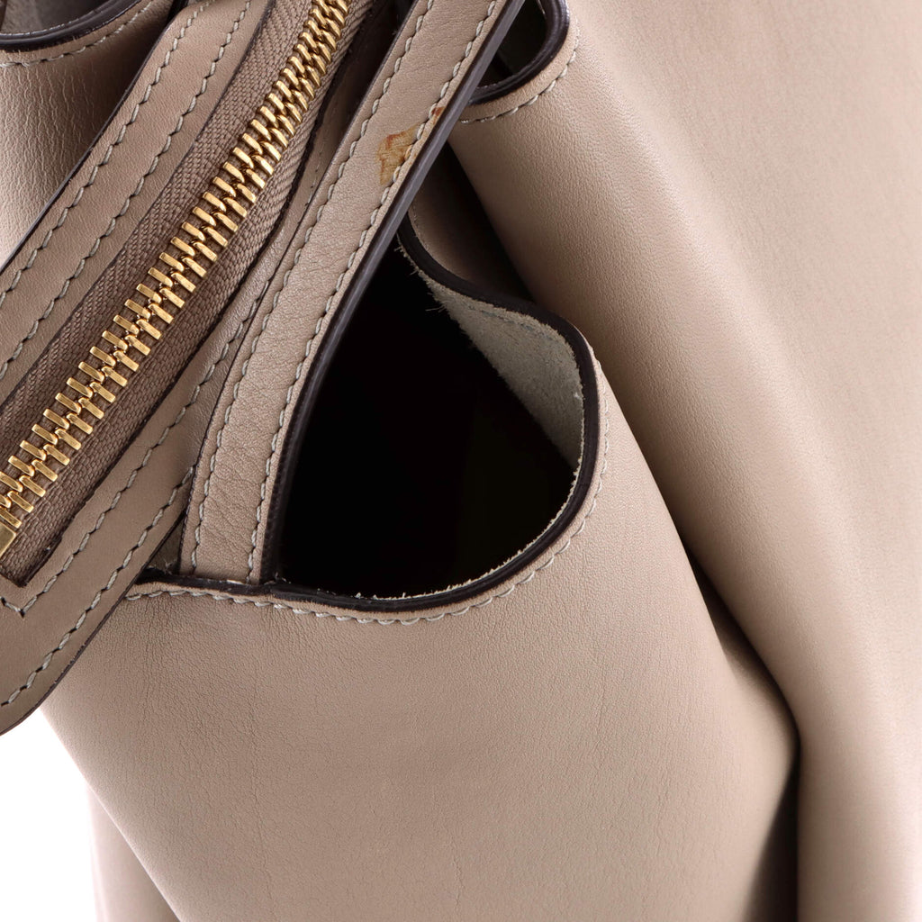 Tri-Fold Shoulder Bag Grained Calfskin Medium