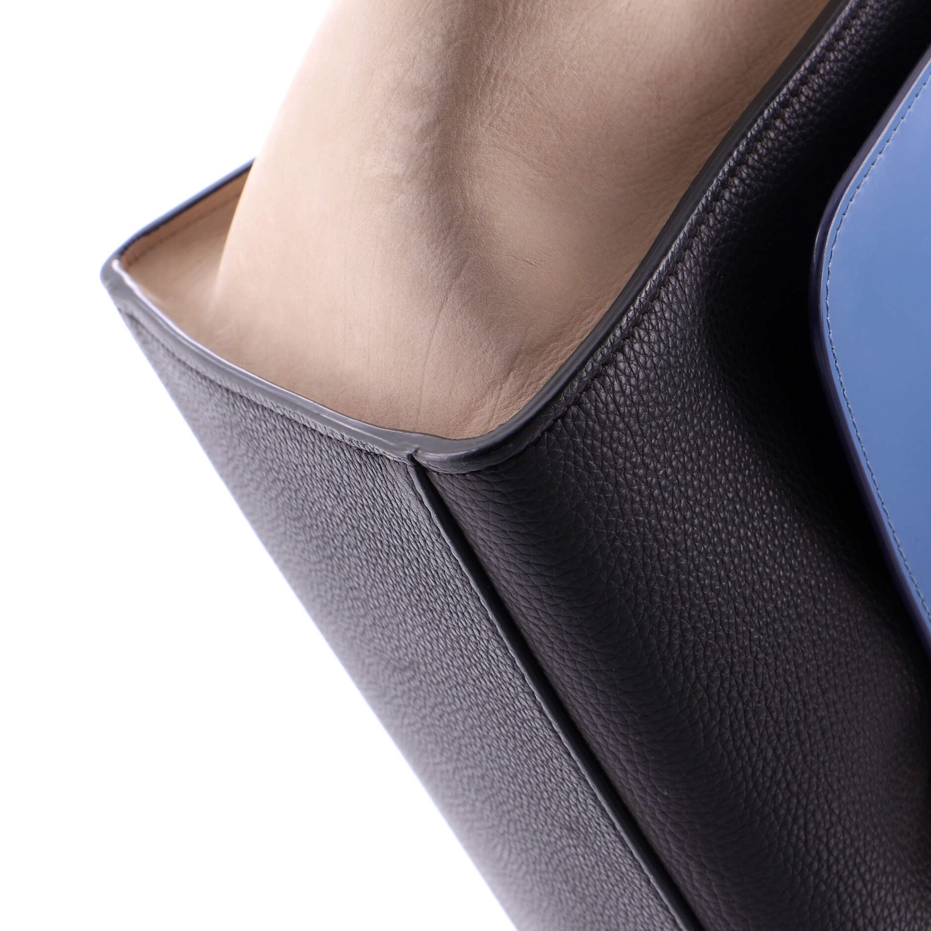 Trapeze Bag Leather with Patent Small