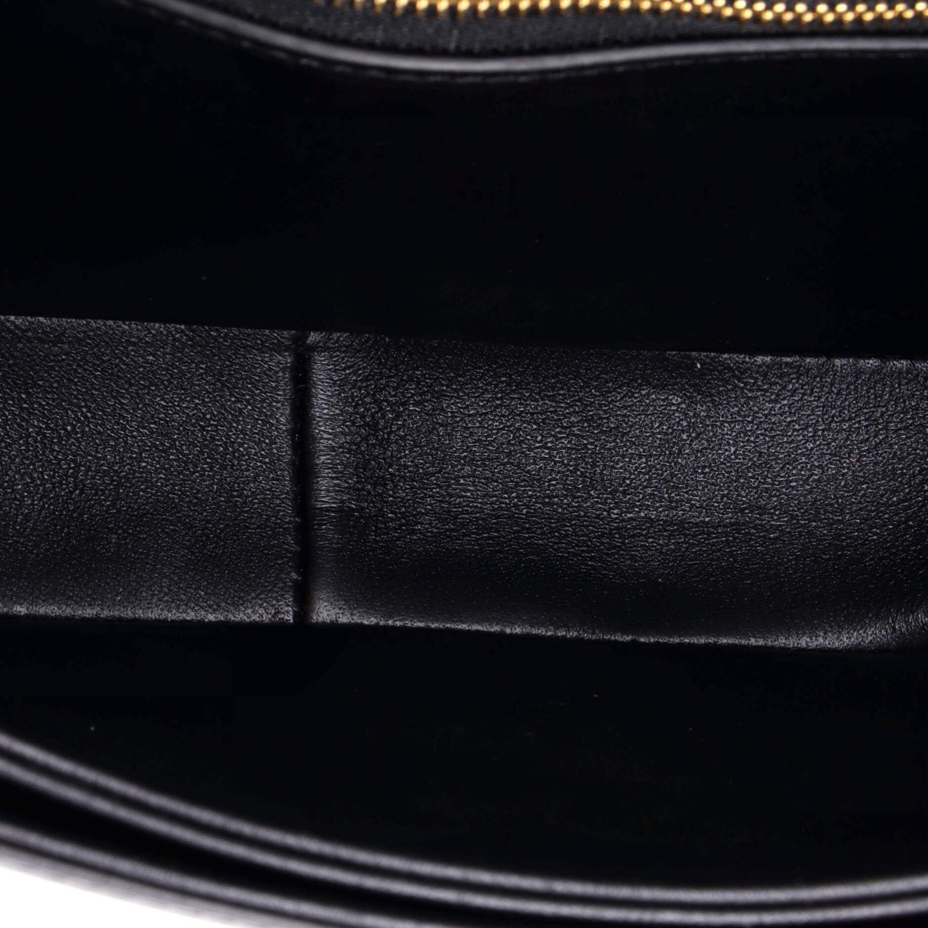 Triomphe Shoulder Bag Smooth Calfskin Teen