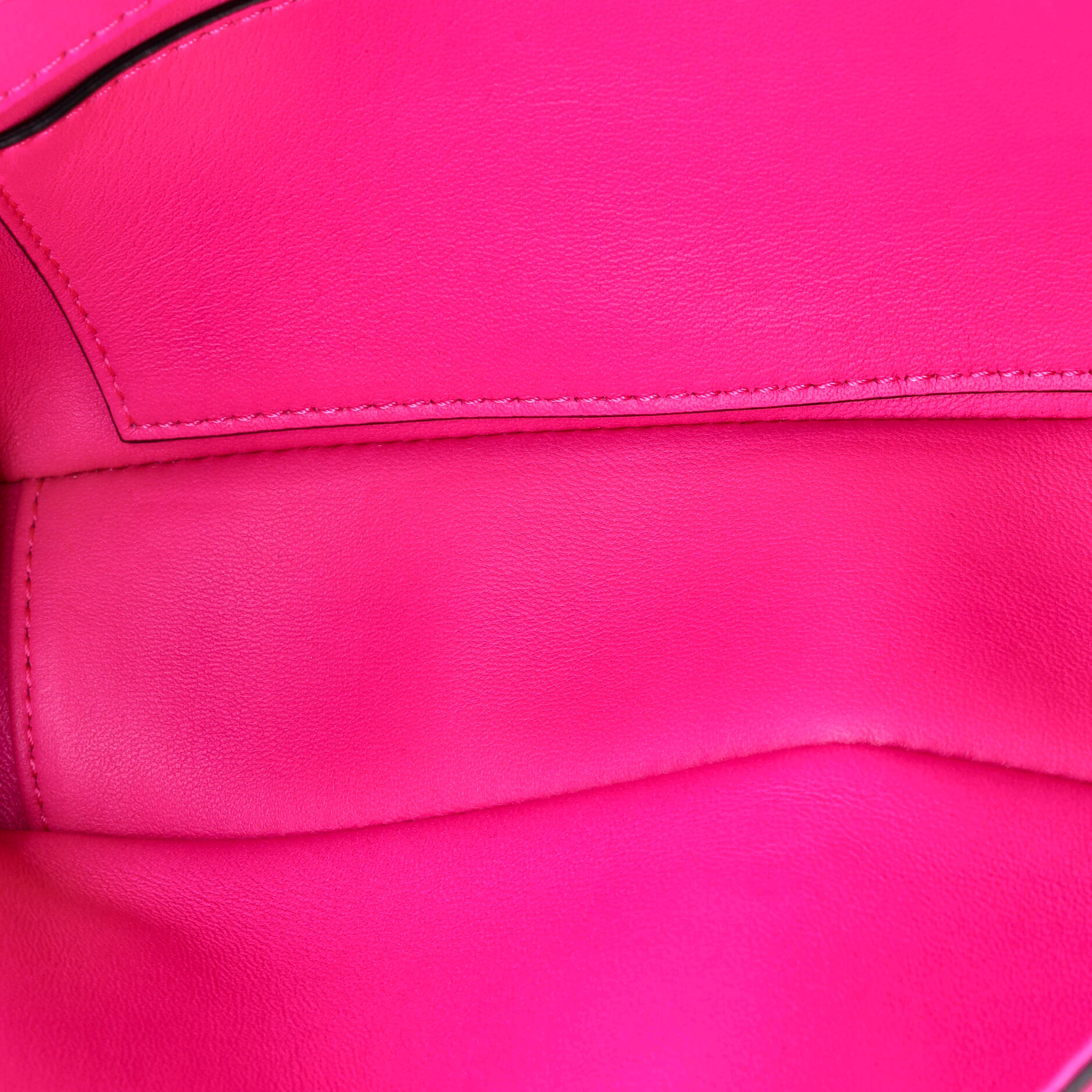 VLogo Loco Flap Shoulder Bag Leather Medium