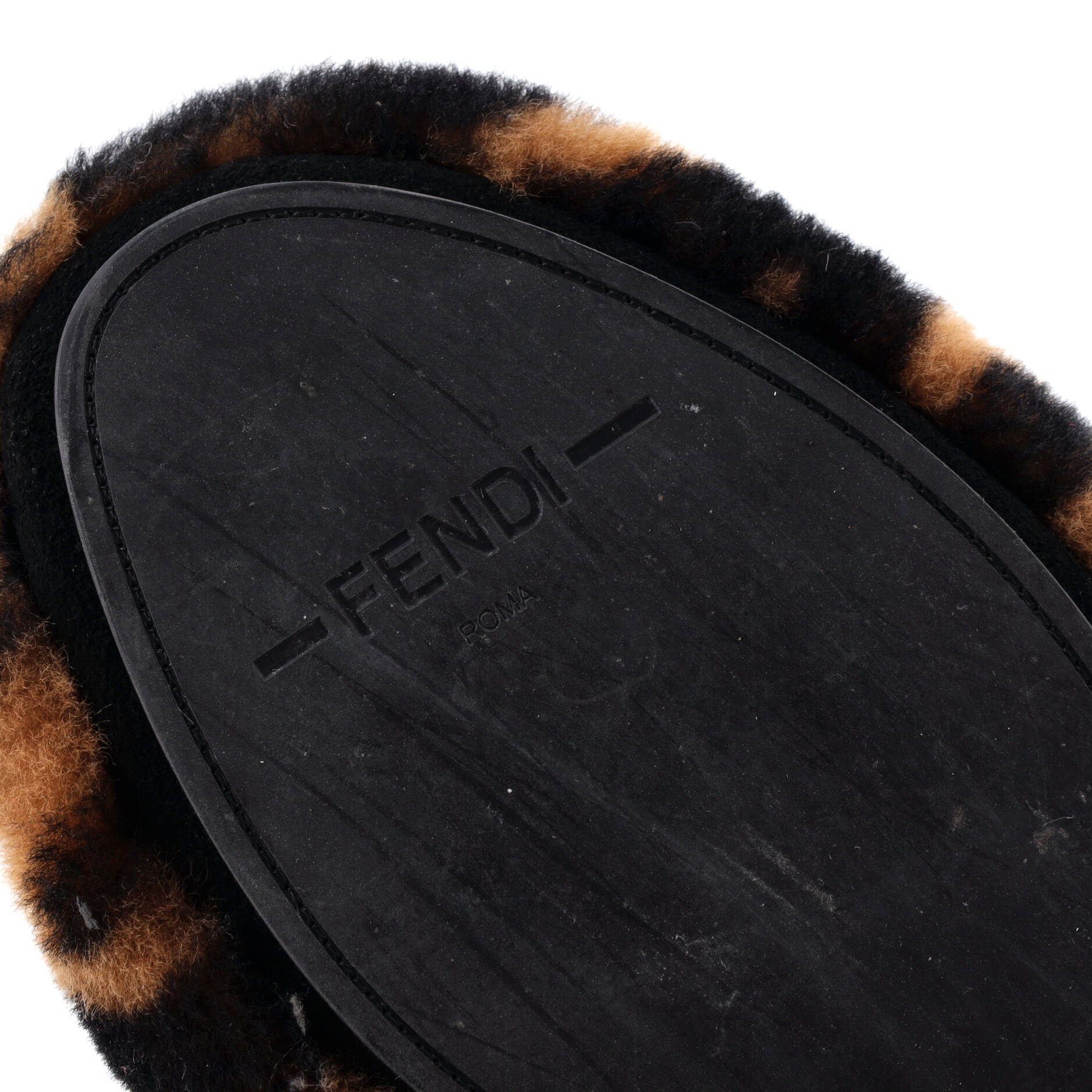 Women's FF Slippers Zucca Shearling