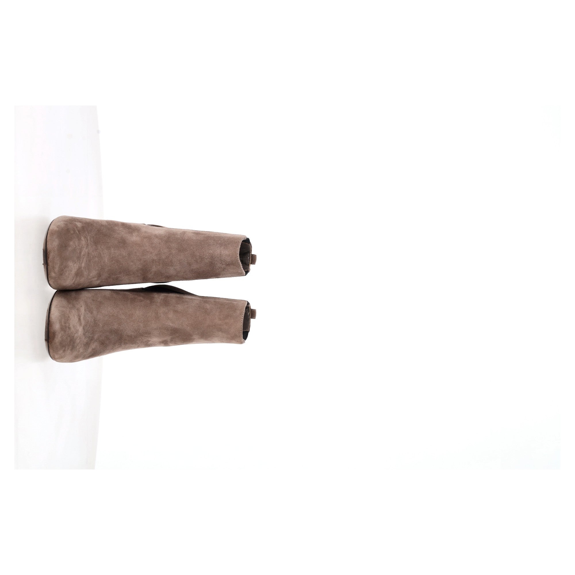 Fendi High-Heeled Chelsea Boots in Brown Suede