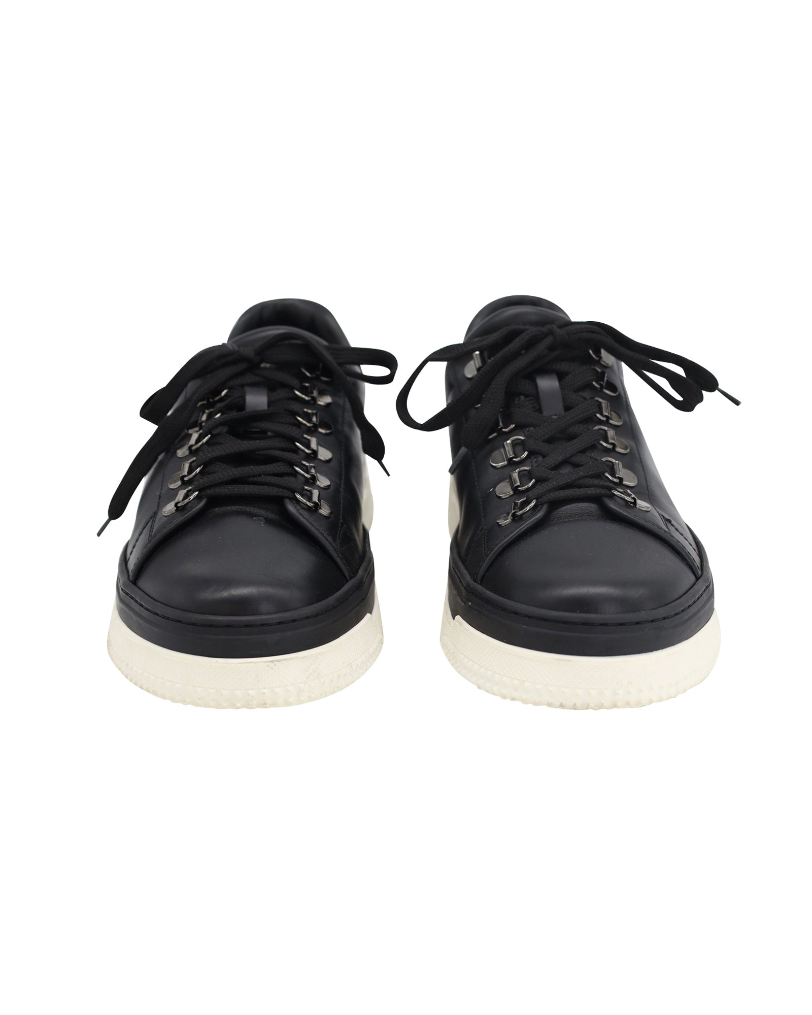 Valentino Garavani Low Top Sneakers in Black Leather
