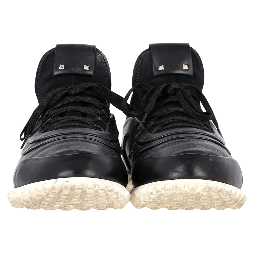Valentino Soul AM Sneakers in Black Calfskin Leather