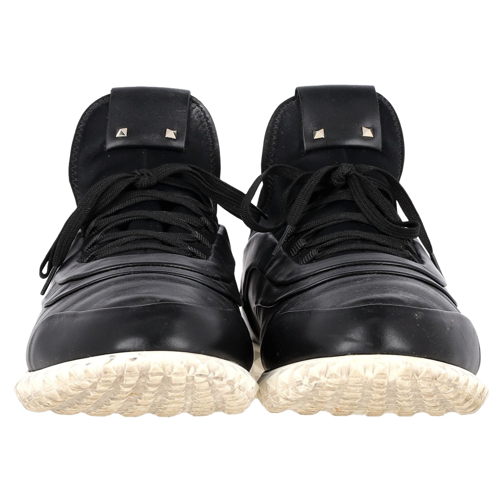 Valentino Soul AM Sneakers in Black Calfskin Leather