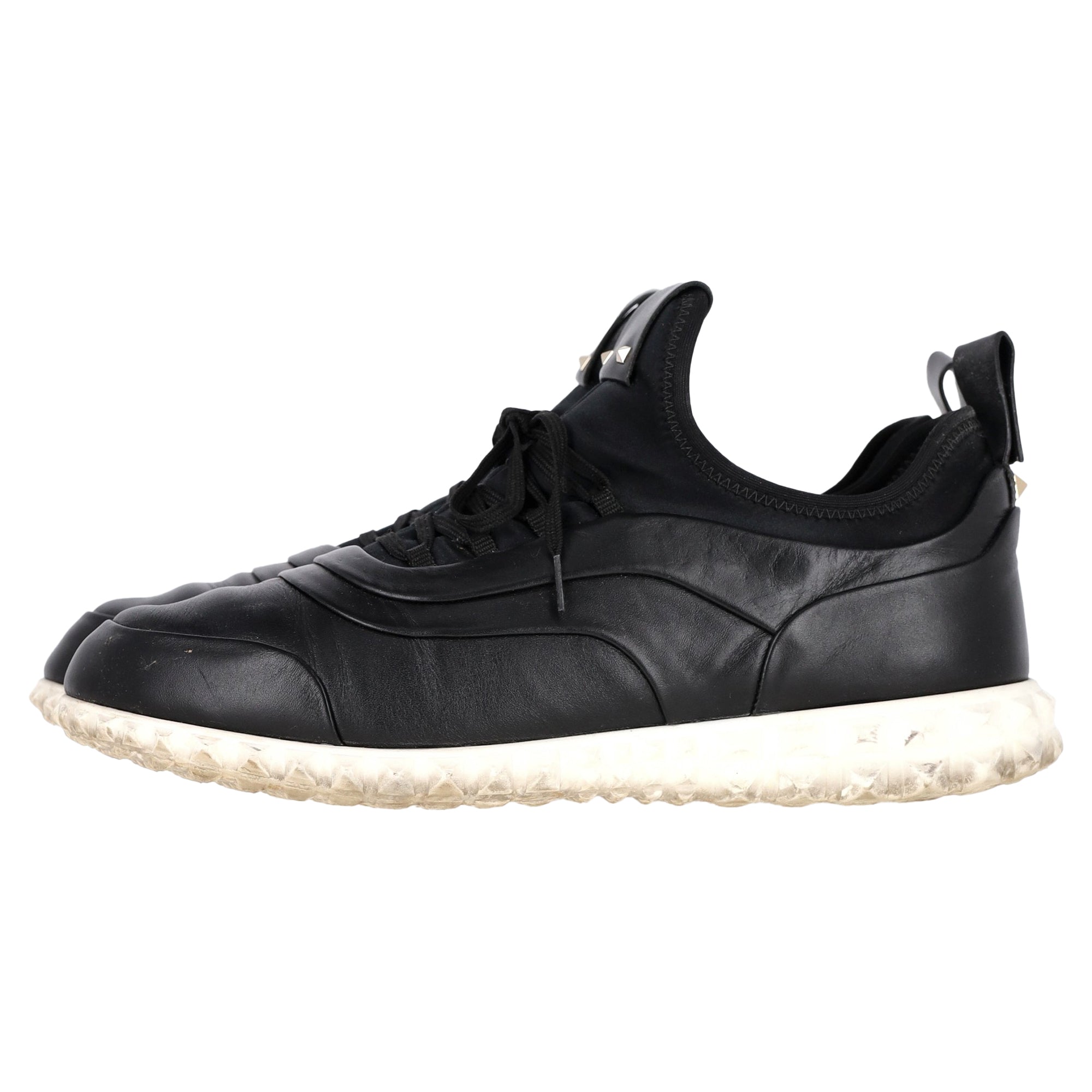 Valentino Soul AM Sneakers in Black Calfskin Leather