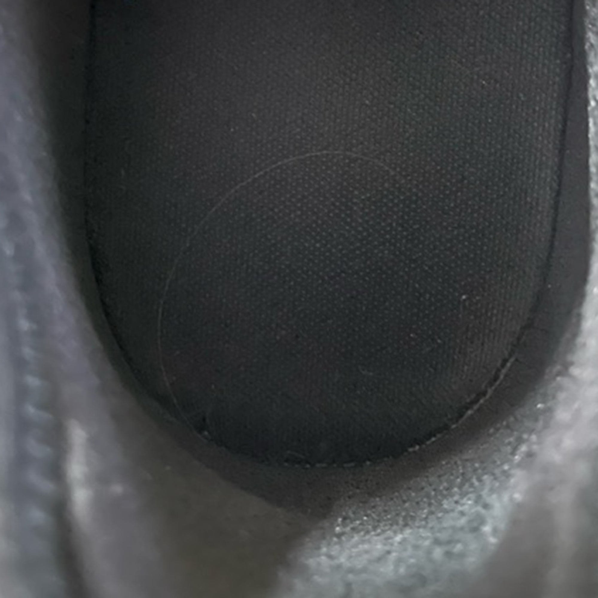 Valentino Soul AM Sneakers in Black Calfskin Leather