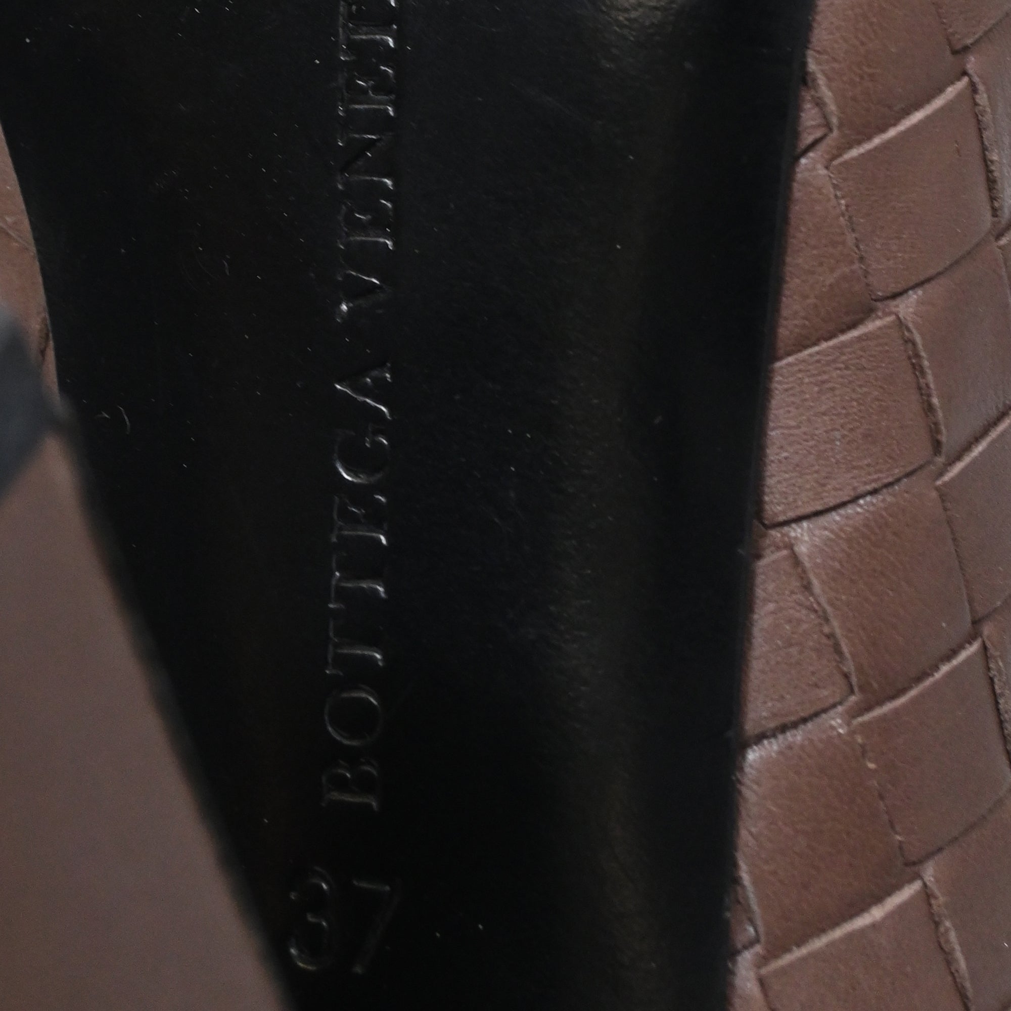 Bottega Veneta Weave Pumps in Brown Intrecciato Leather