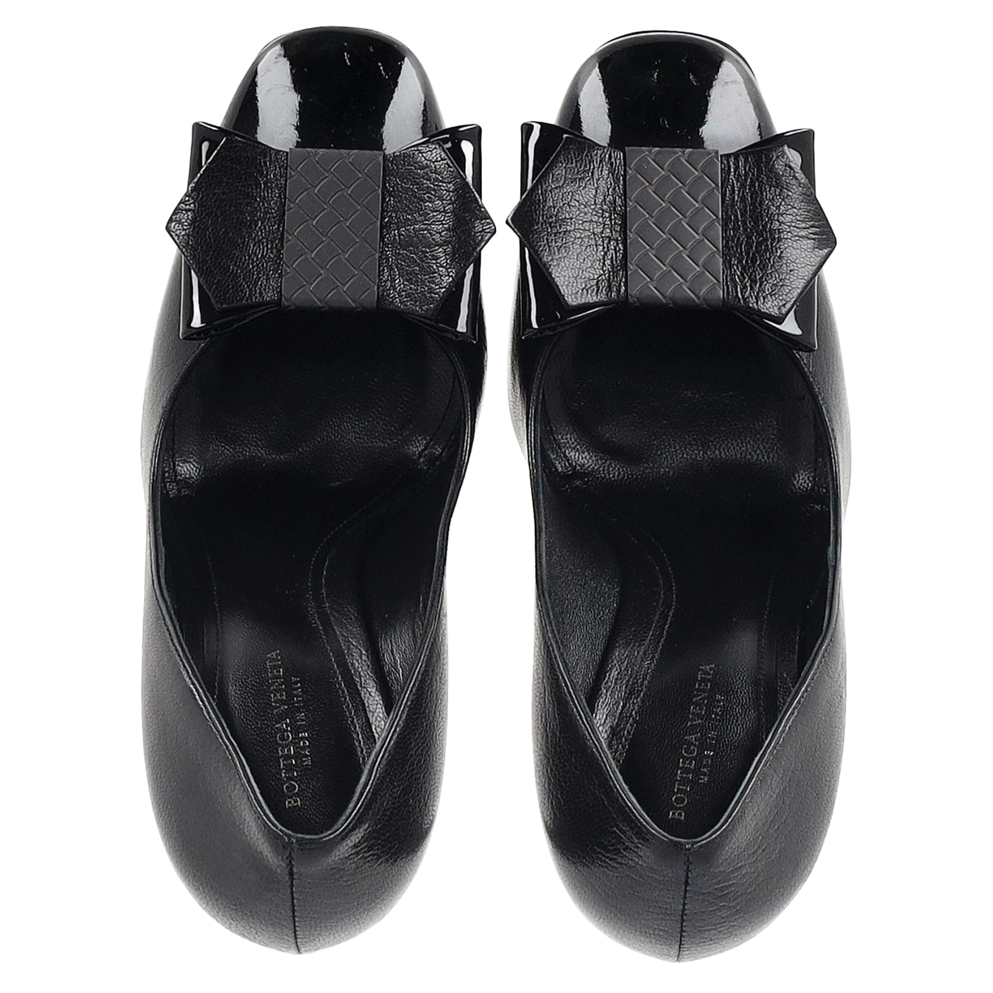 Bottega Veneta Bow Detail Pumps in Black Leather