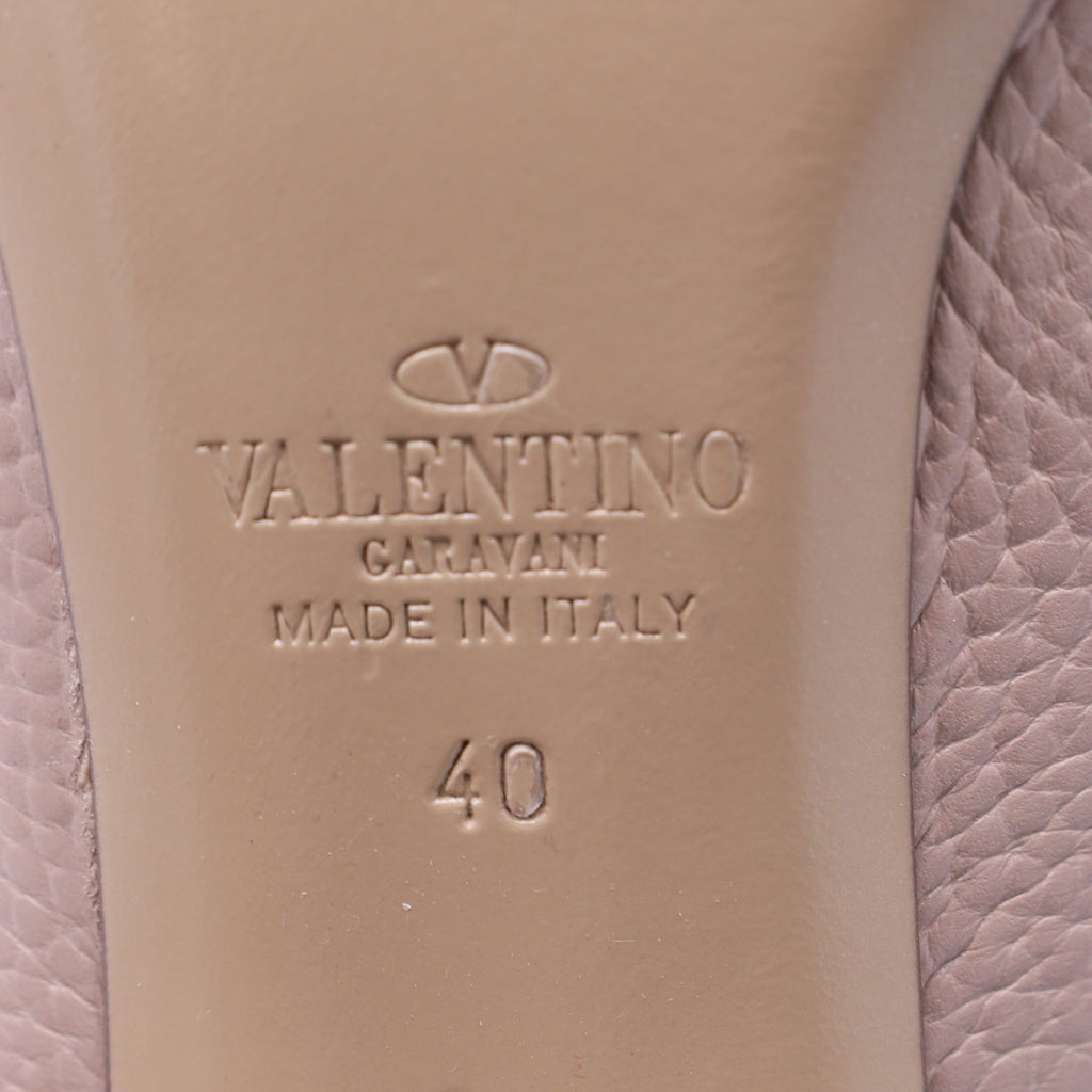 Valentino Garavani Rockstud Pointed-Toe Pumps in Beige Pebbled Leather